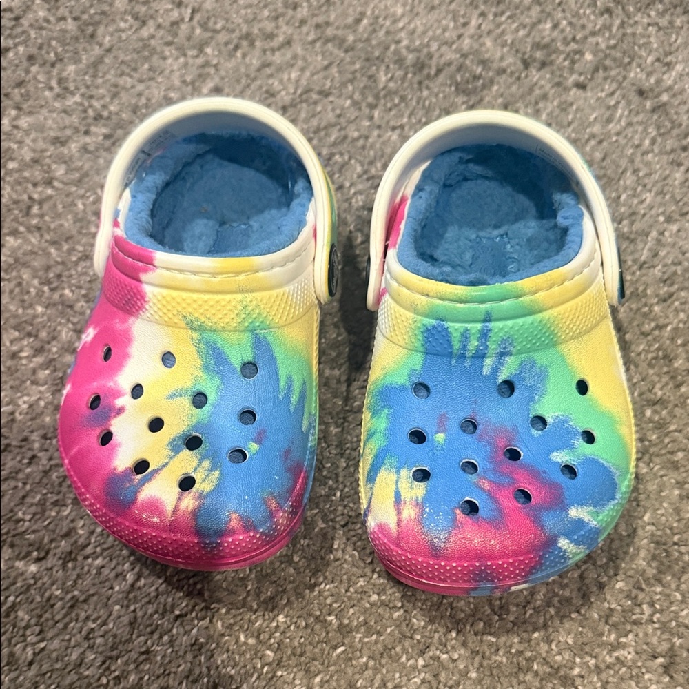 Toddler Crocs Classic Fuzz-Lined Clogs